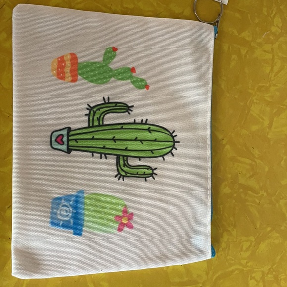 🌵❤️Cactus cosmetic bags 🌵❤️ - Picture 5 of 5